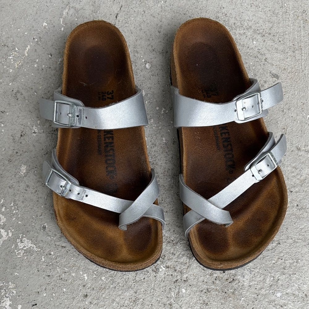 Birkenstocks Mayari Icy metallic sandals